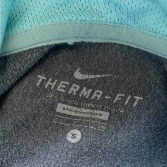 Nike Hoodie Sweater - Picture 5 of 6